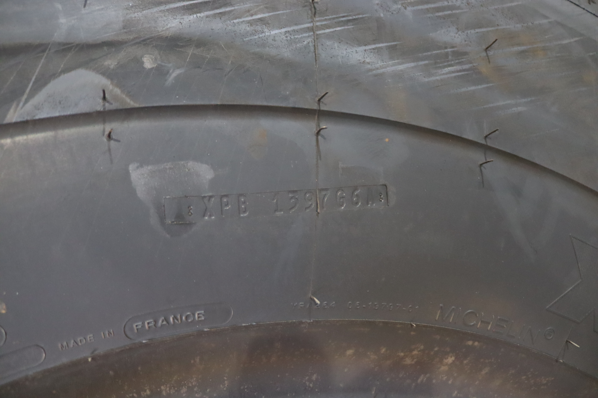 Tire rubber 40PR Size:18.00R33 18.00R33