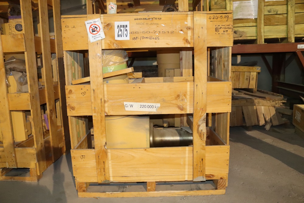 Cylinder assembly Part No: 566-50-71512